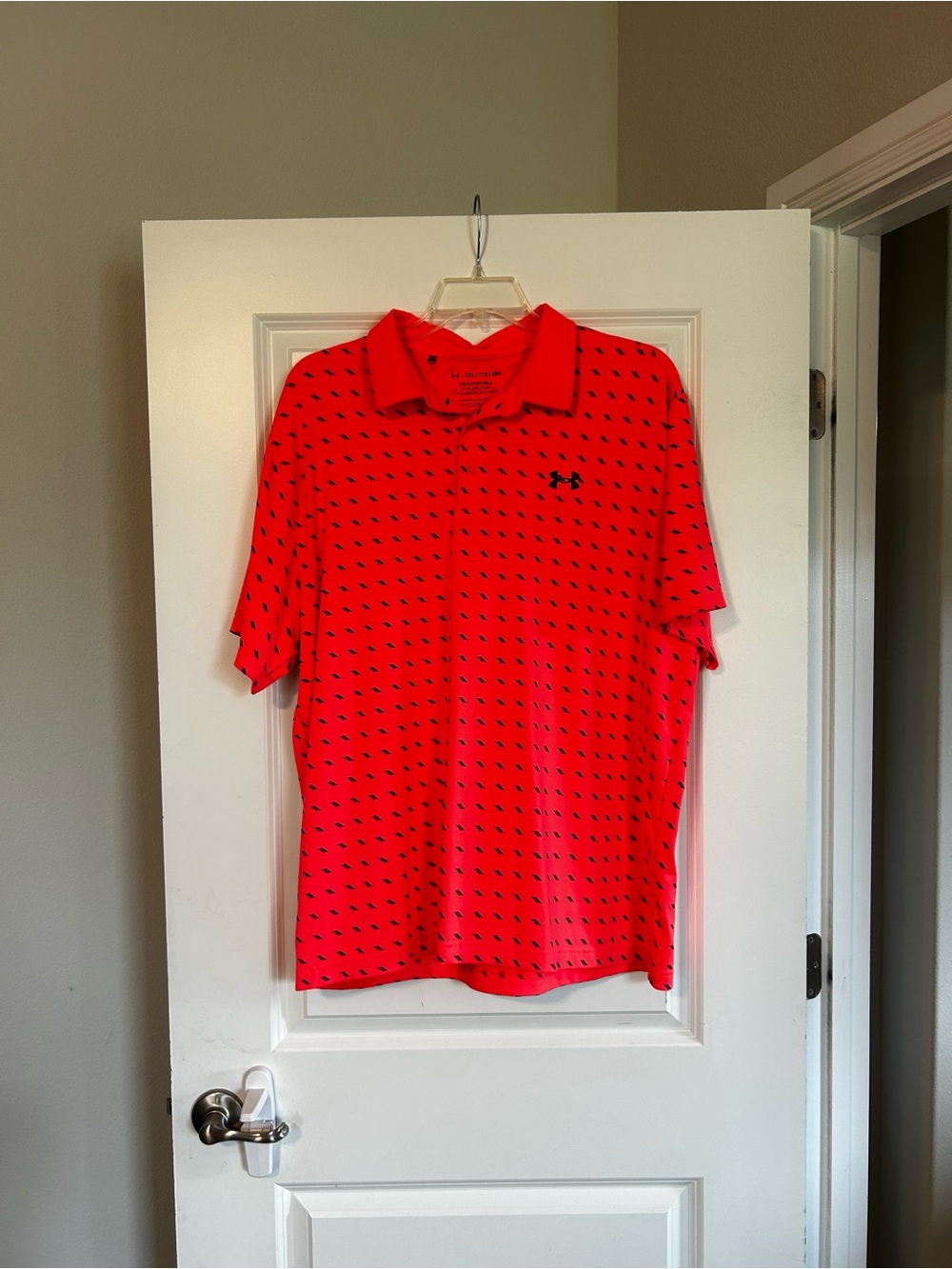 Under Armour Men's Pink polo Shirt with